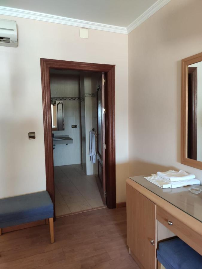 Hotel Lindaraja Peligros Buitenkant foto